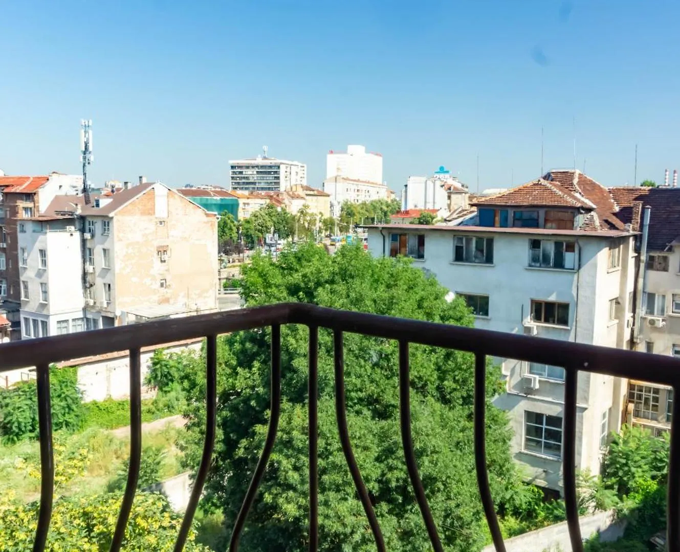 Prime Location With Free Parking Apartment Sofia