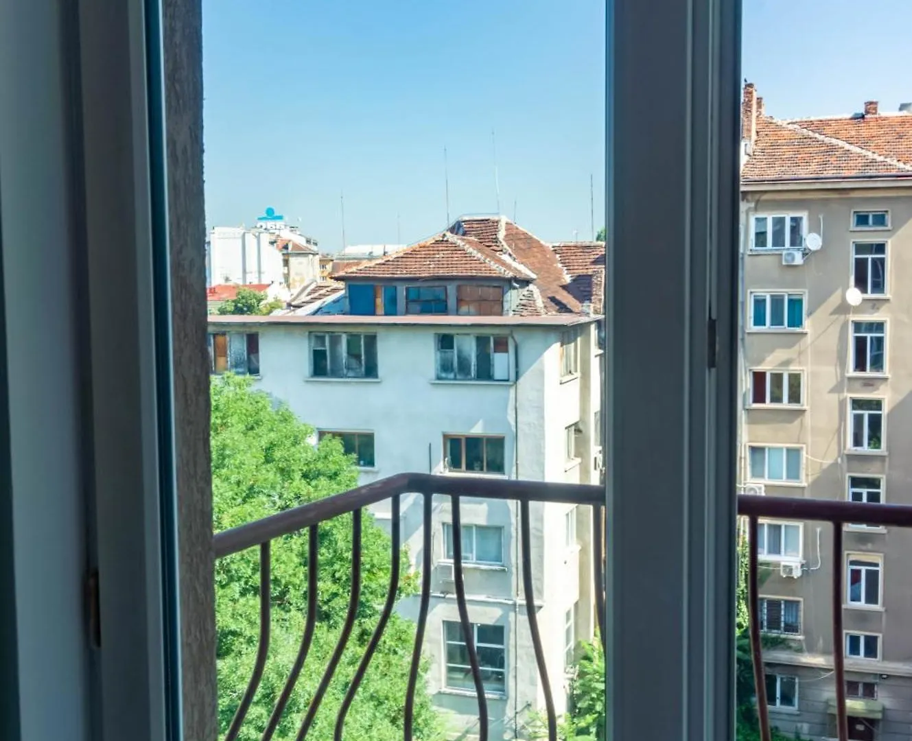 Prime Location With Free Parking Apartment Sofia